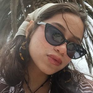 Meet your Posher, Maria fernanda